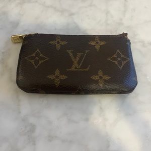 AUTHENTIC Used Louis Vuitton Key Pouch